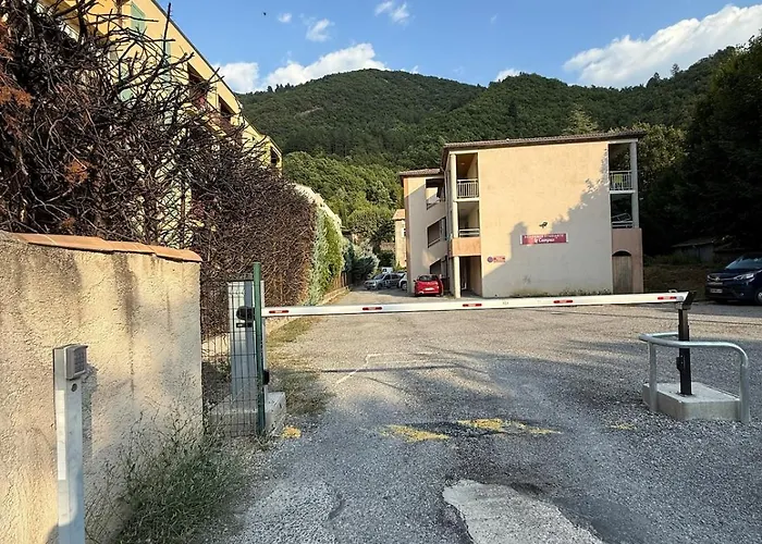 Zen Avec Balcon Spacieux *